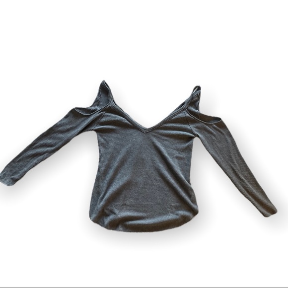 NWT Gray Chaser V-Neck Long Sleeve Ribbed Top Size M - Picture 2 of 6